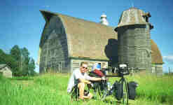 pee3barn.JPG - 4838 Bytes